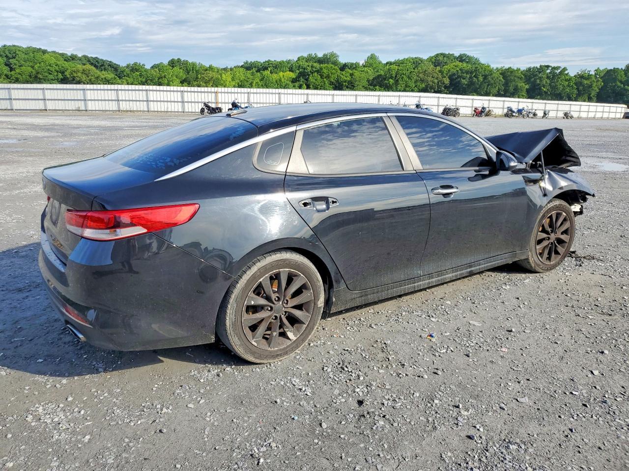 2016 Kia Optima Lx - Image 3