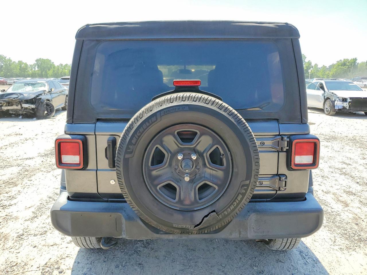 2022 Jeep Wrangler Unlimited Sport - Image 6
