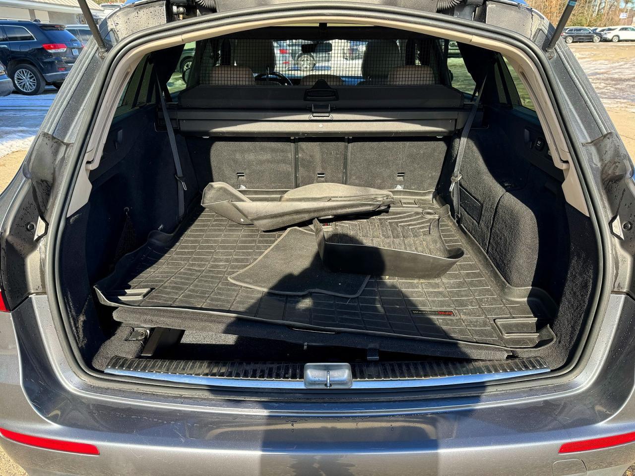 2017 Mercedes-Benz E 400 4Matic - Image 7