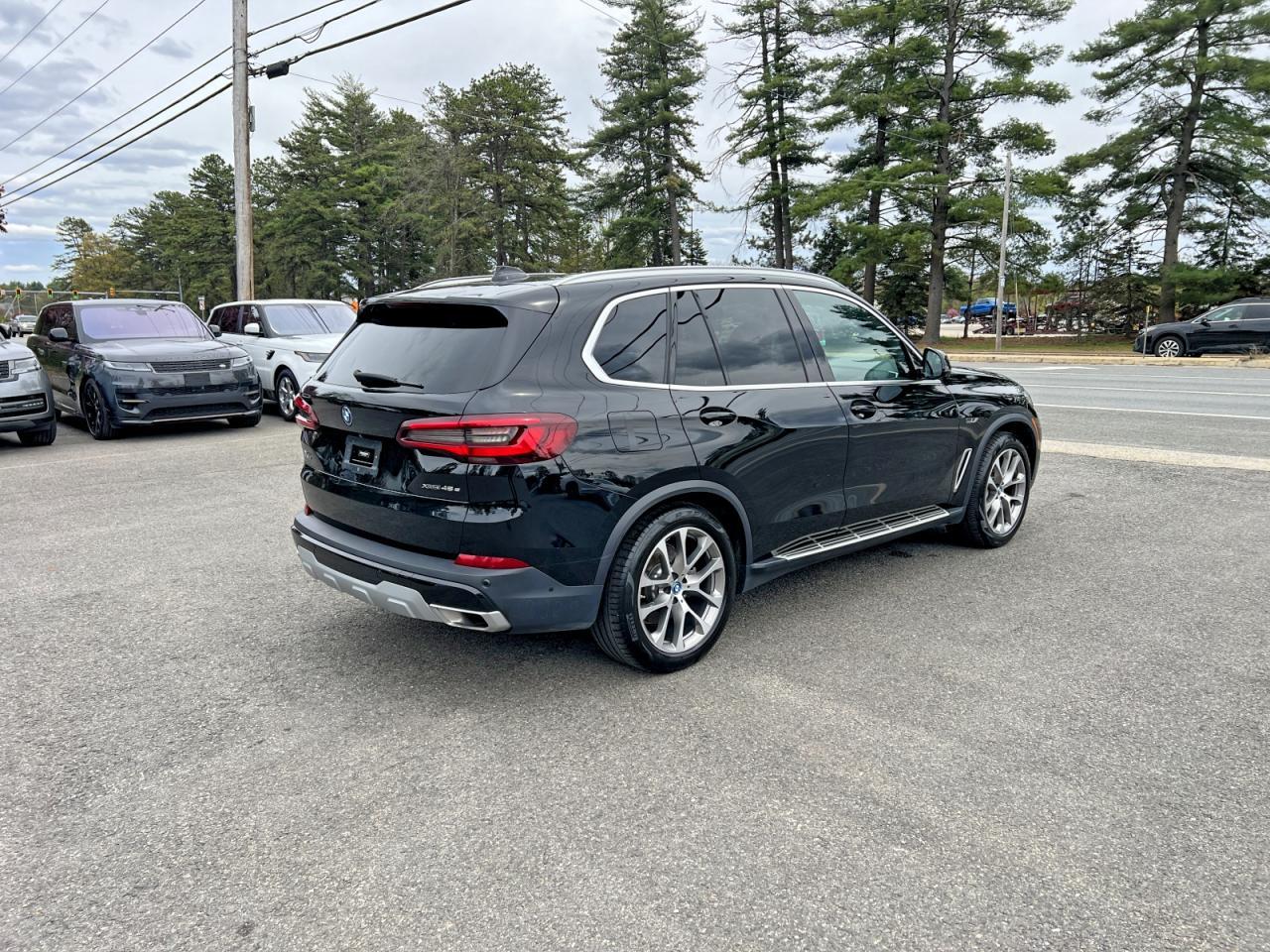 2023 BMW X5 xDrive45E - Image 4