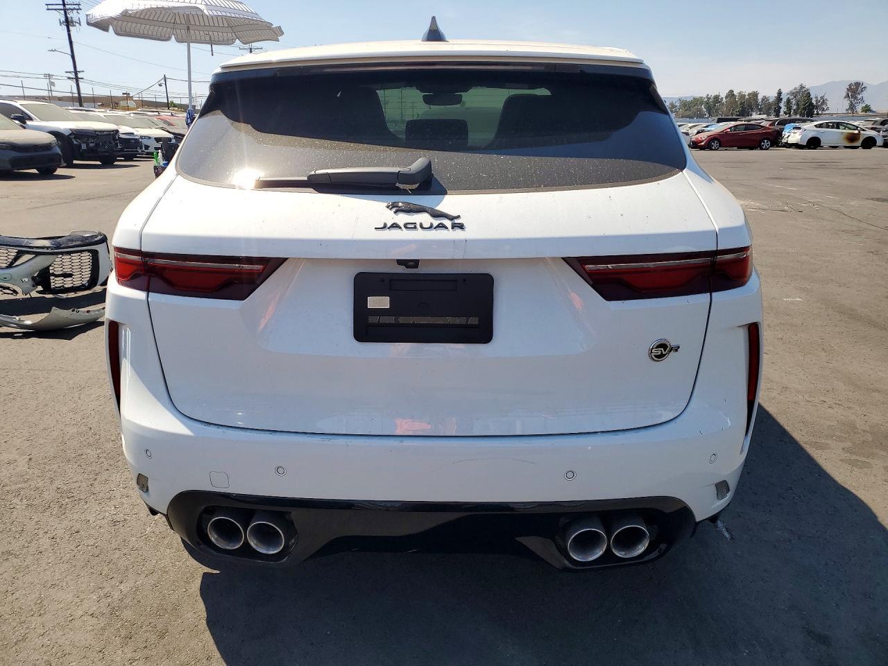 2025 Jaguar F-Pace Svr 575 Edition - Image 6