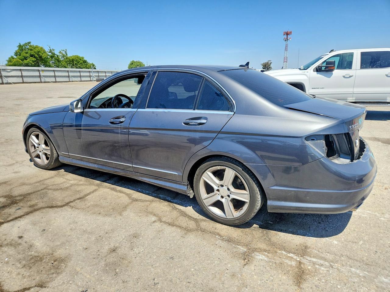 2010 Mercedes-Benz C-Class C300 4Matic - Фото 2