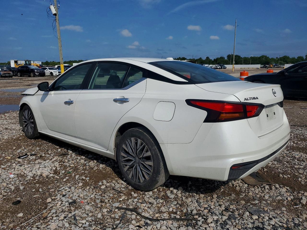 2024 Nissan Altima Sv - Фото 2