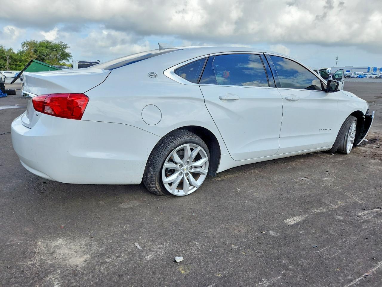 2018 Chevrolet Impala Lt - Фото 3