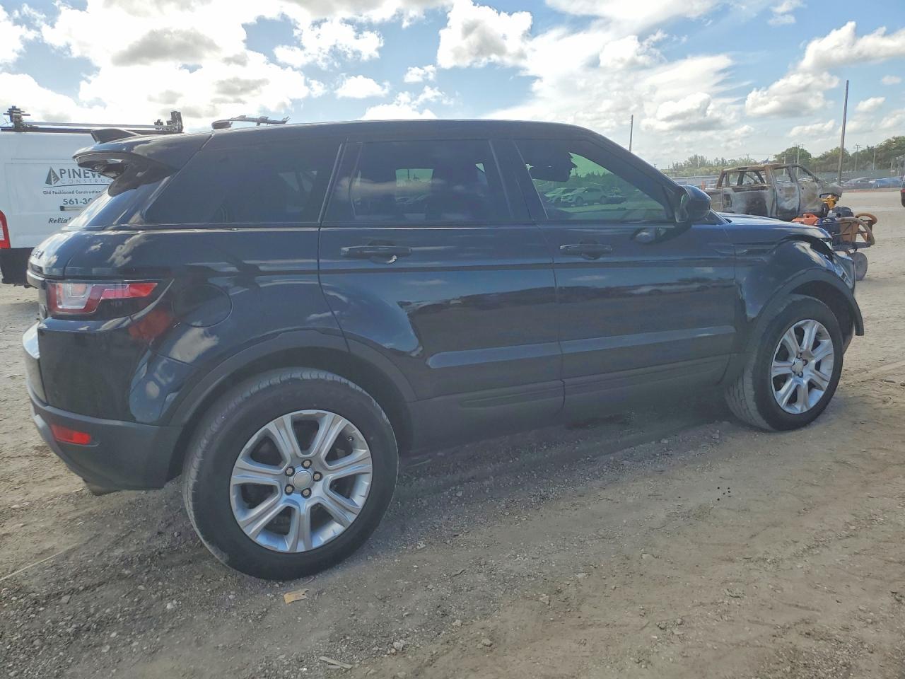 2019 Land Rover Range Rover Evoque Se - Фото 3