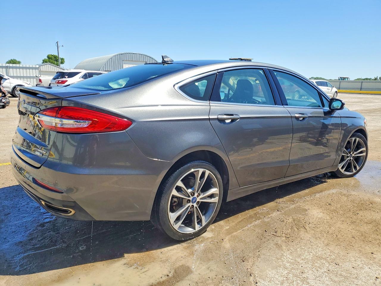 2019 Ford Fusion Titanium - Фото 3