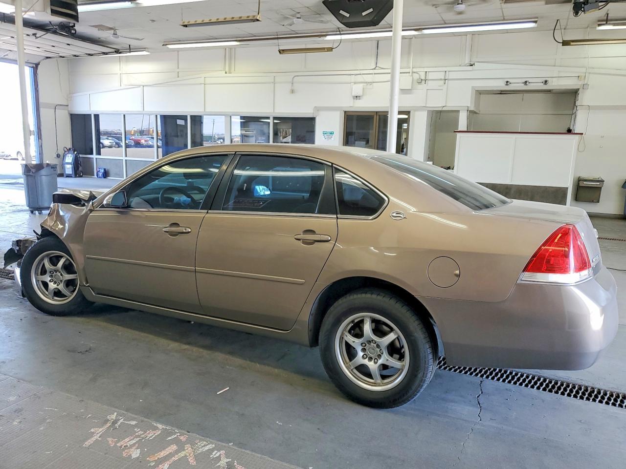 2006 Chevrolet Impala Lt - Image 2
