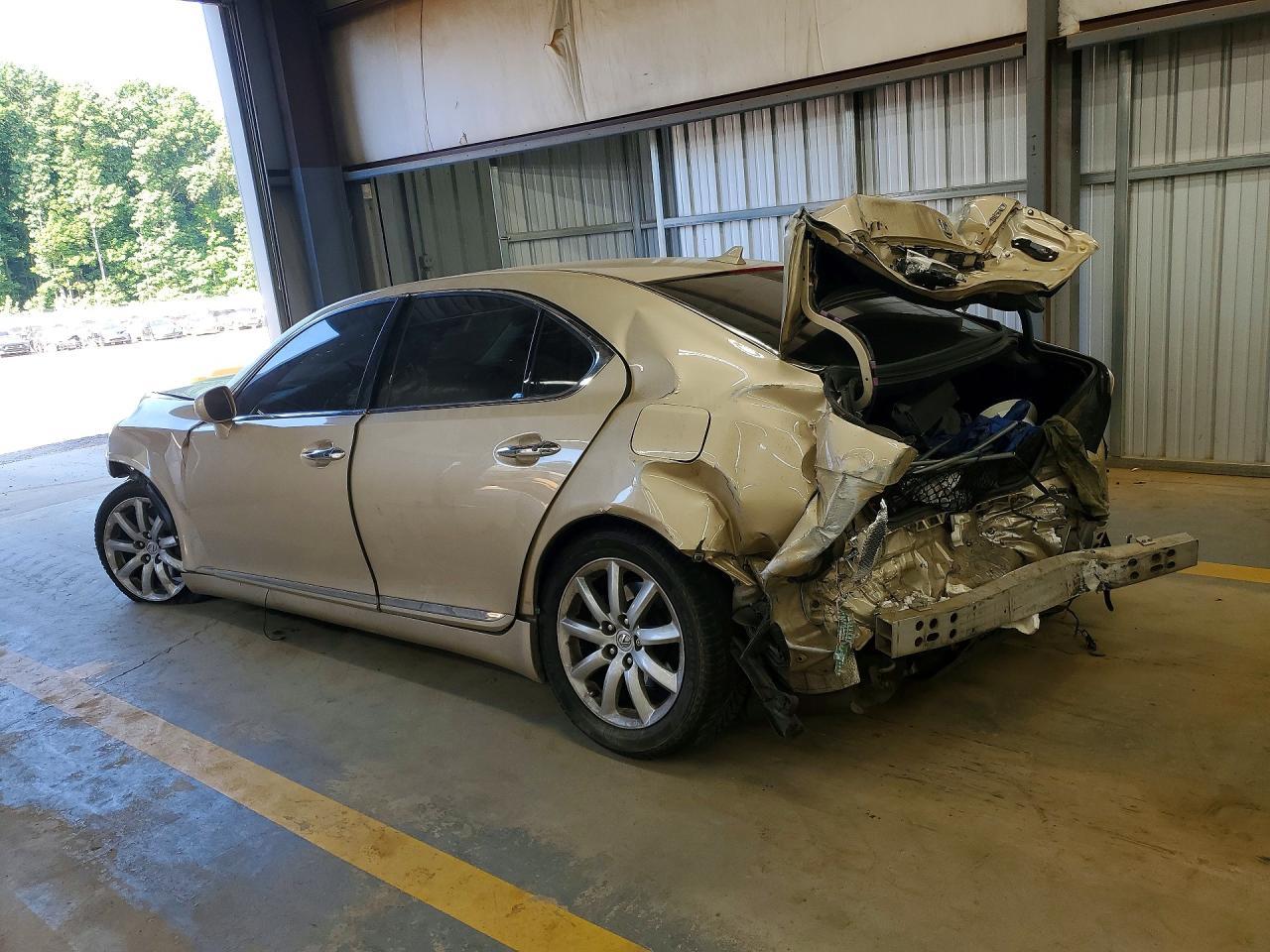 2007 Lexus Ls 460 - Image 2