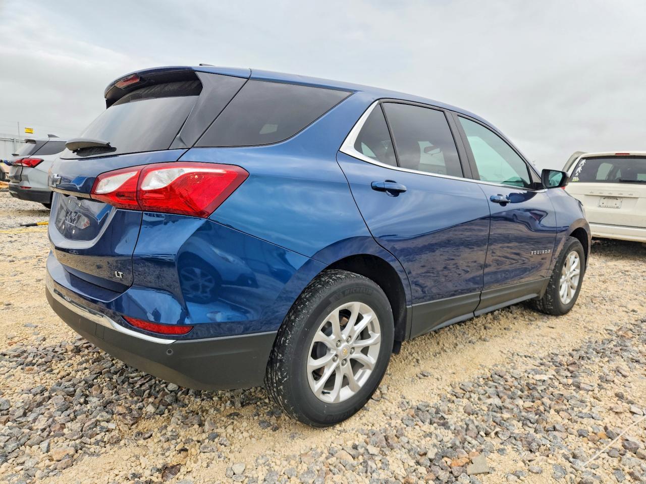 2021 Chevrolet Equinox Lt - Image 3