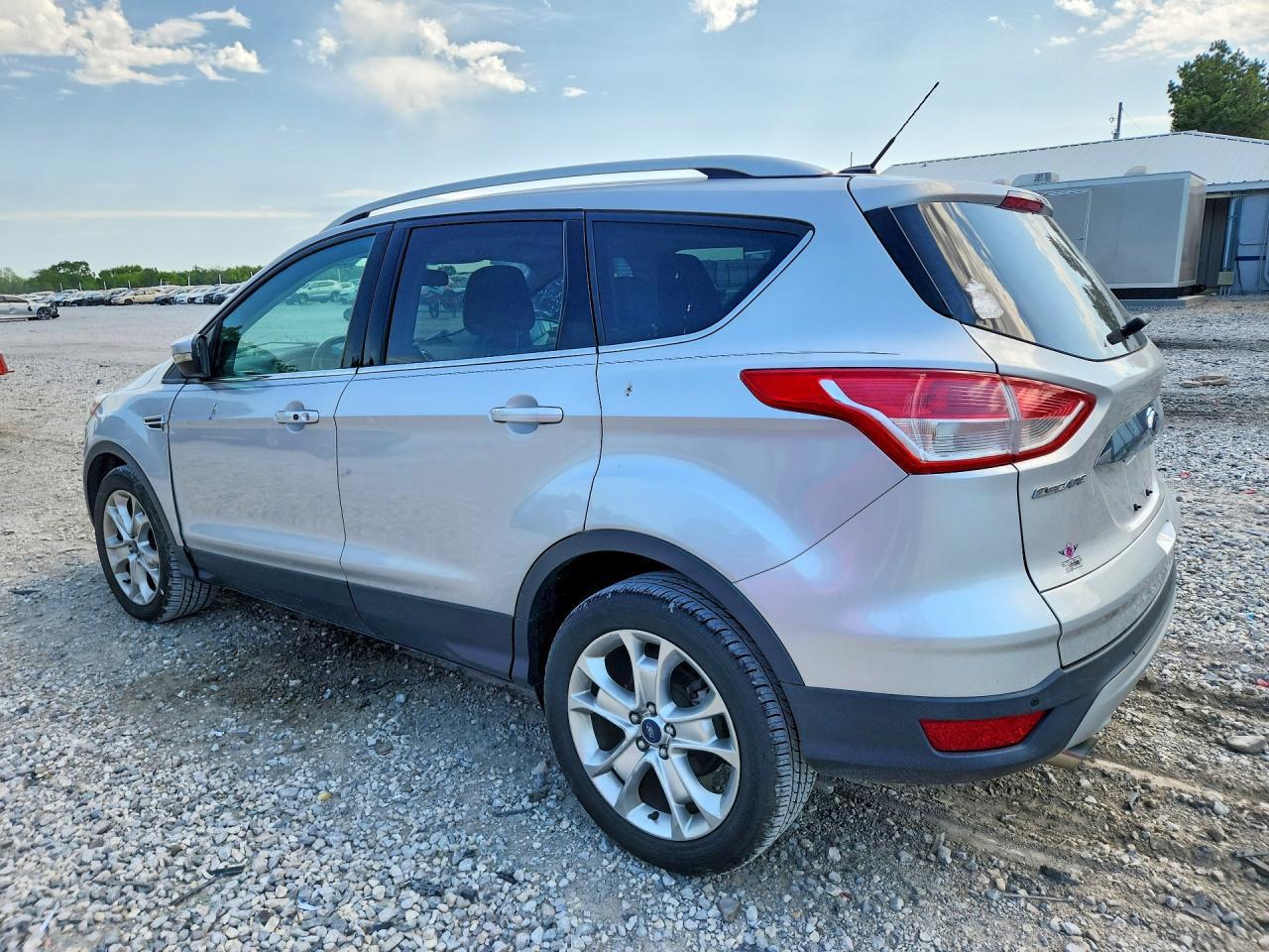 2016 Ford Escape Titanium - Фото 2