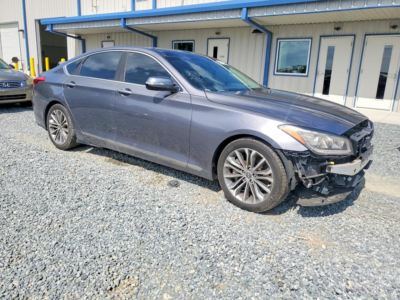 2015 Hyundai Genesis 3.8L - Фото 4