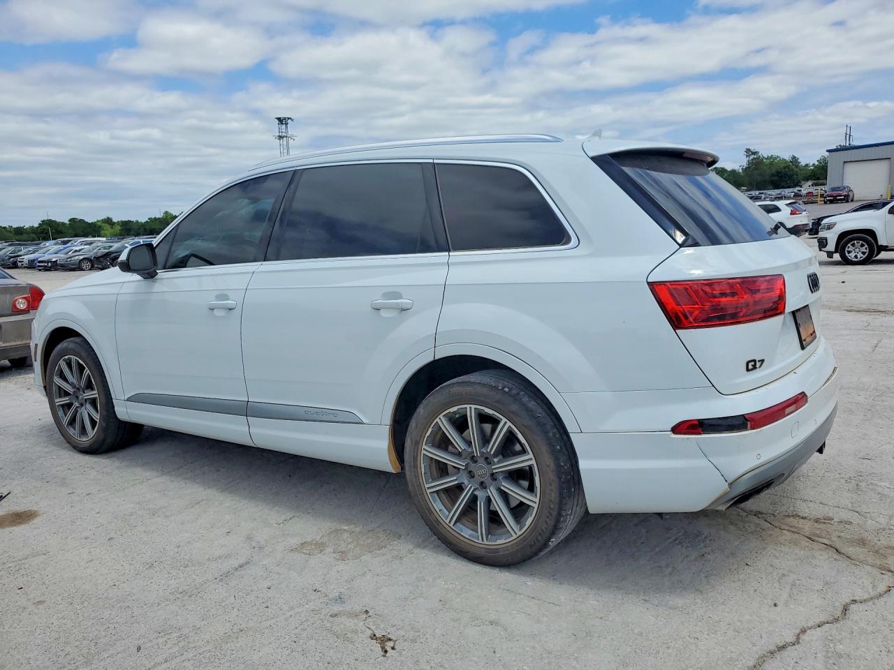 2018 Audi Q7 Prestige - Image 2