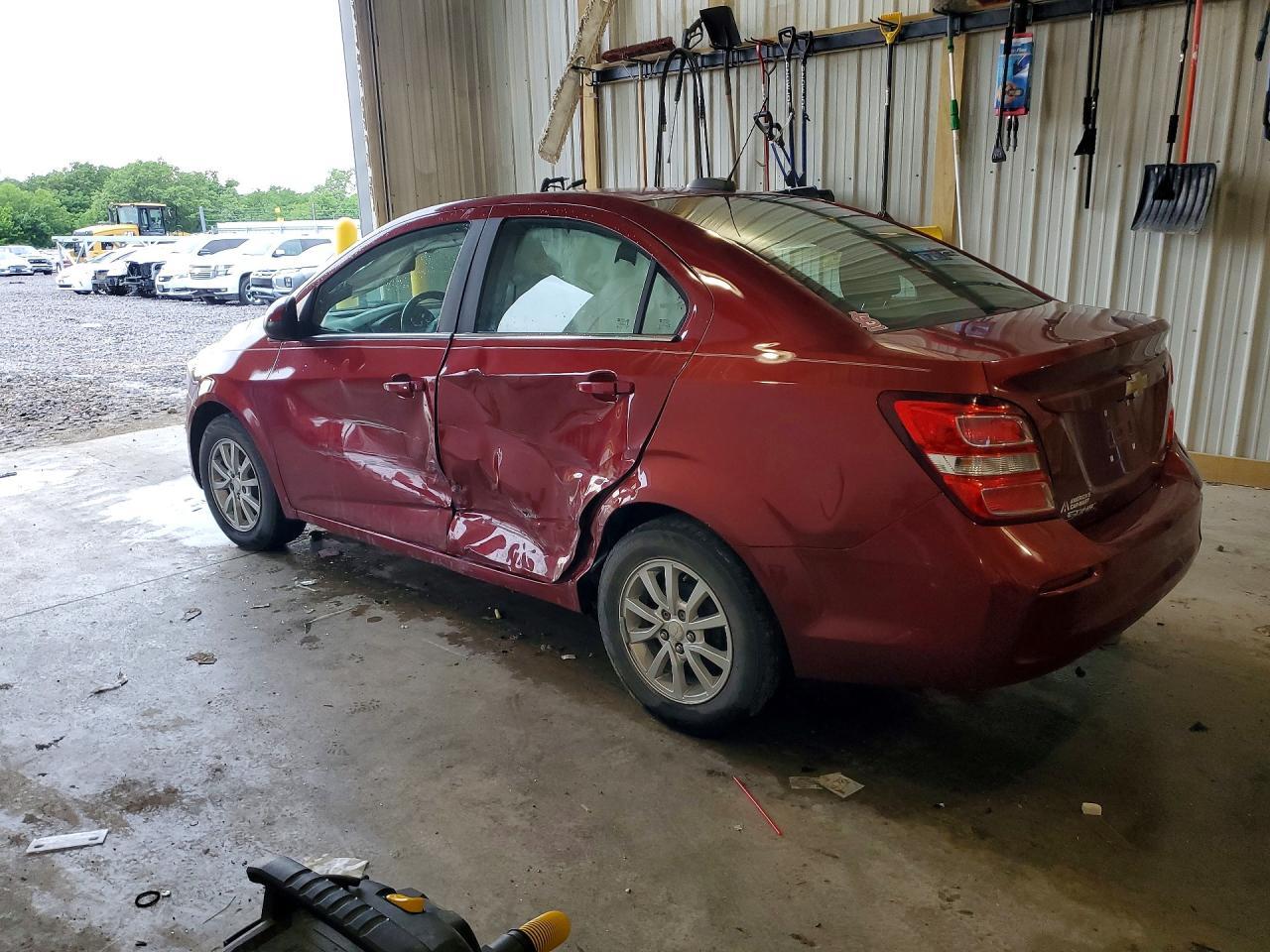 2019 Chevrolet Sonic Lt - Image 2