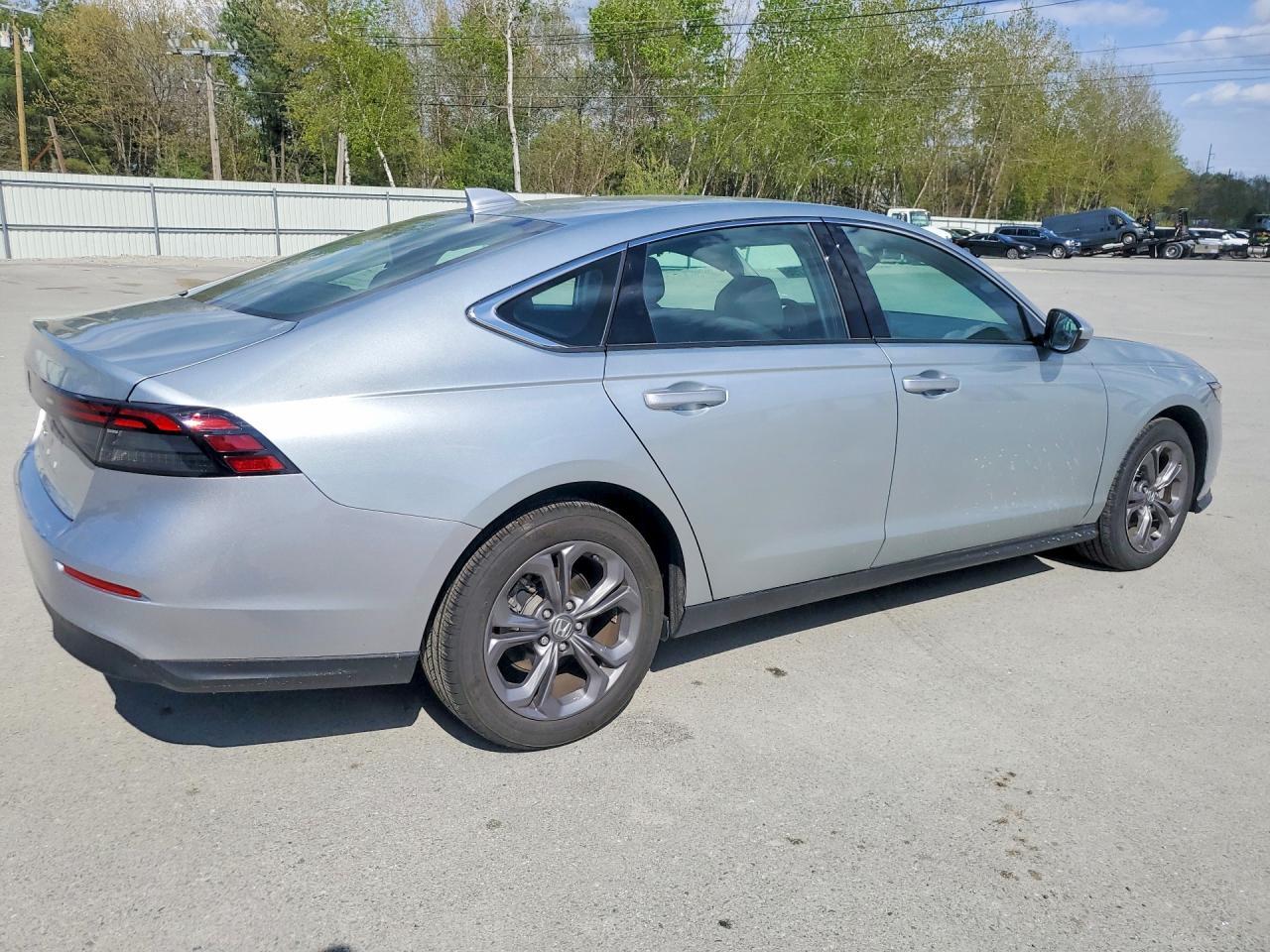 2024 Honda Accord Ex - Image 3