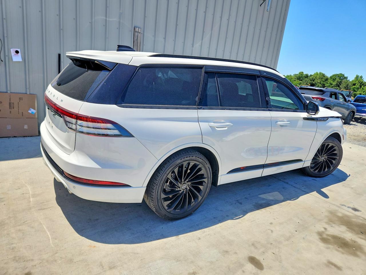 2025 Lincoln Aviator Reserve - Фото 3