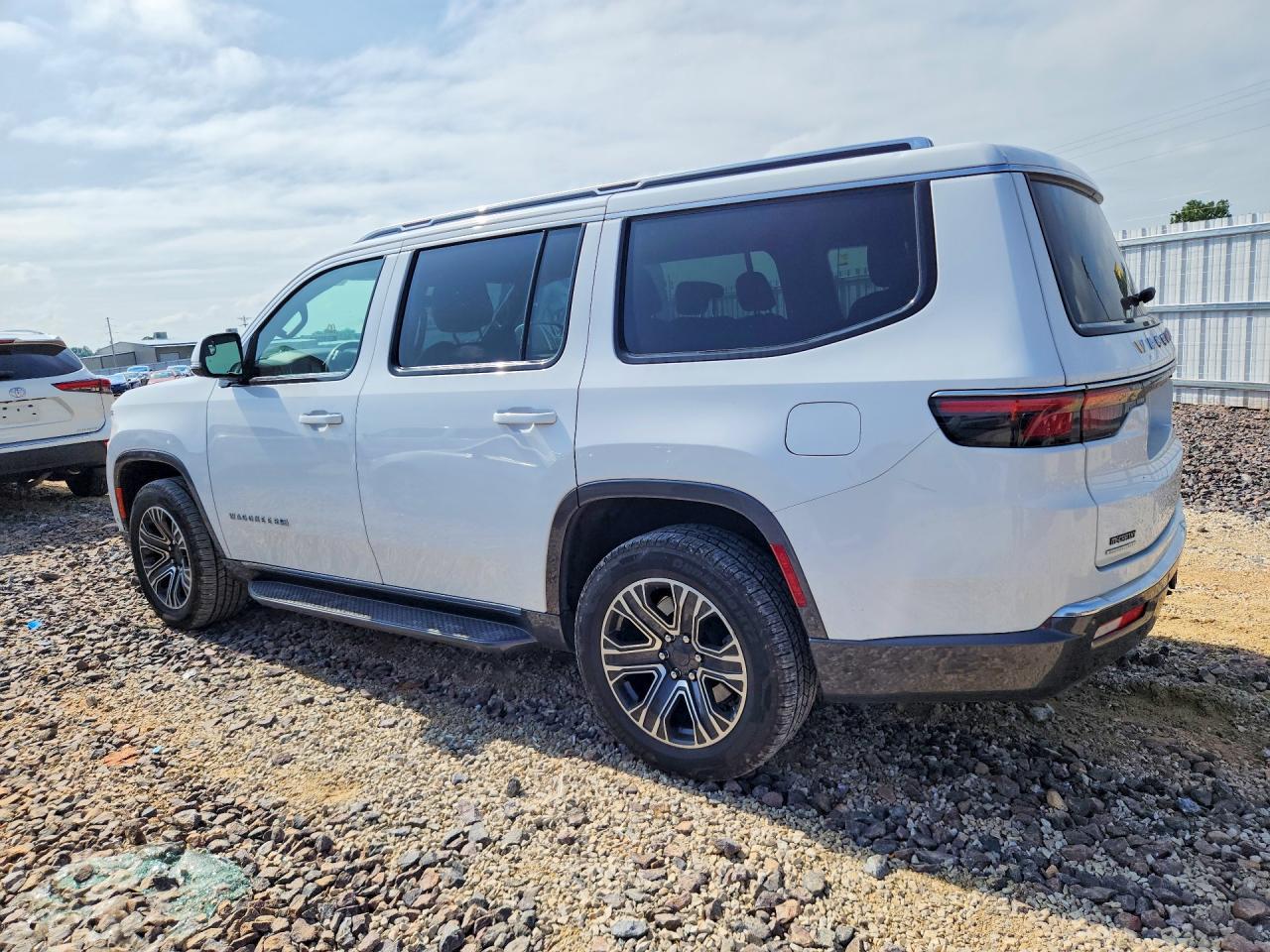 2022 Jeep Wagoneer Series Iii - Image 2