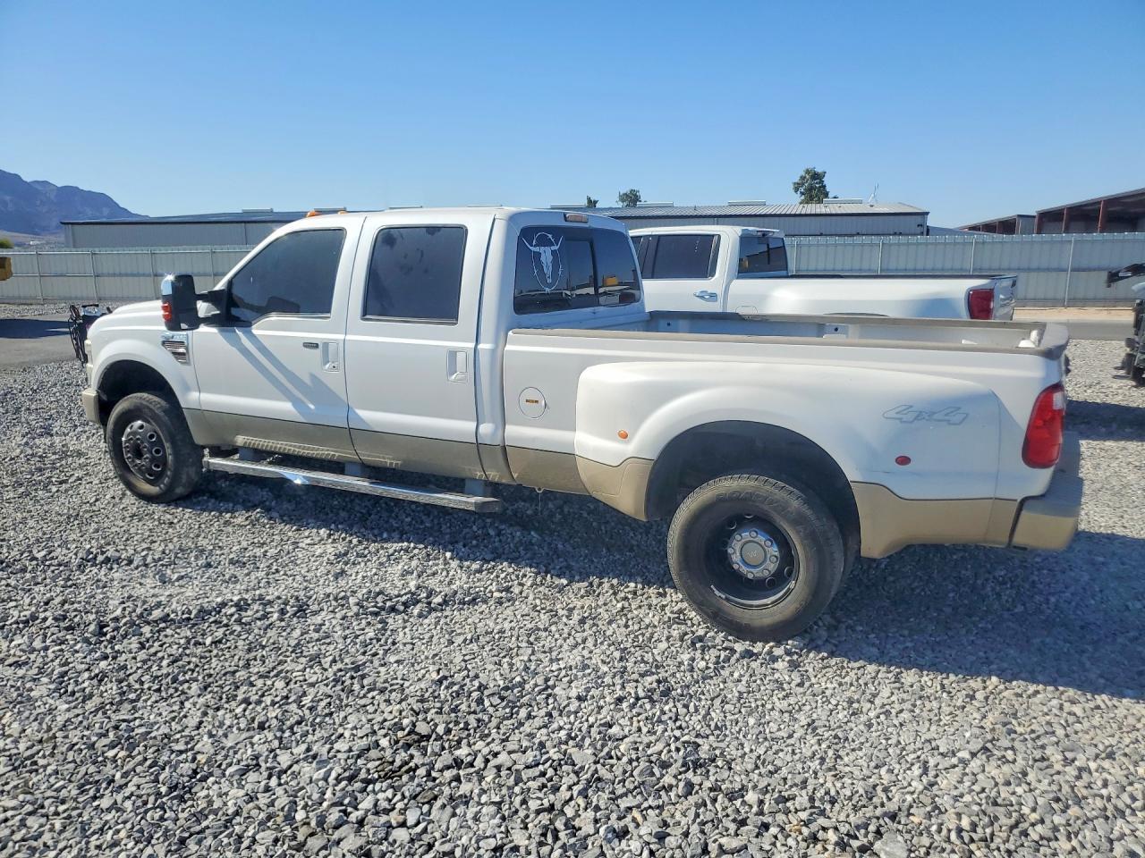 2010 Ford F350 Super Duty - Фото 2