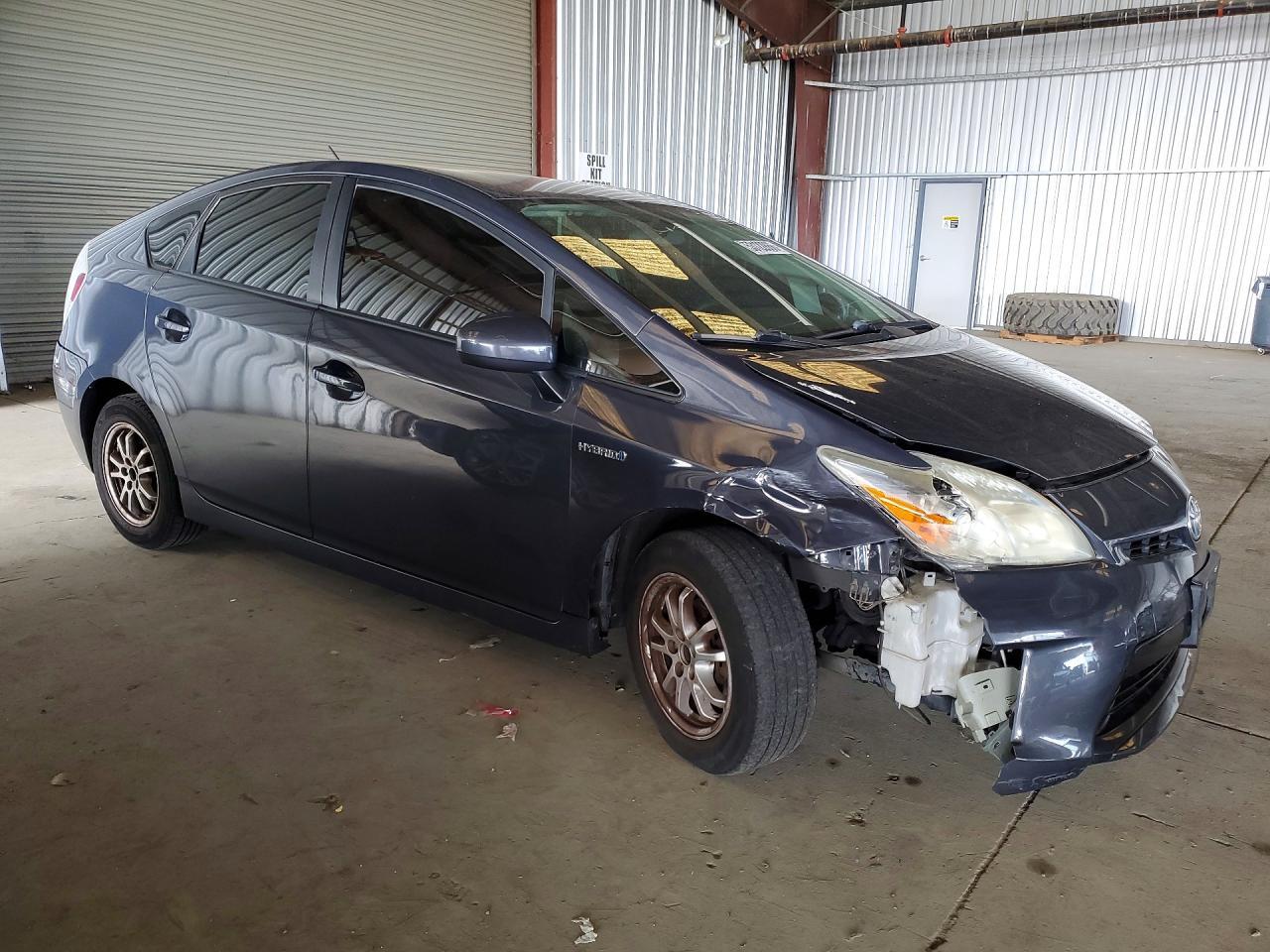 2013 Toyota Prius Two - Image 4