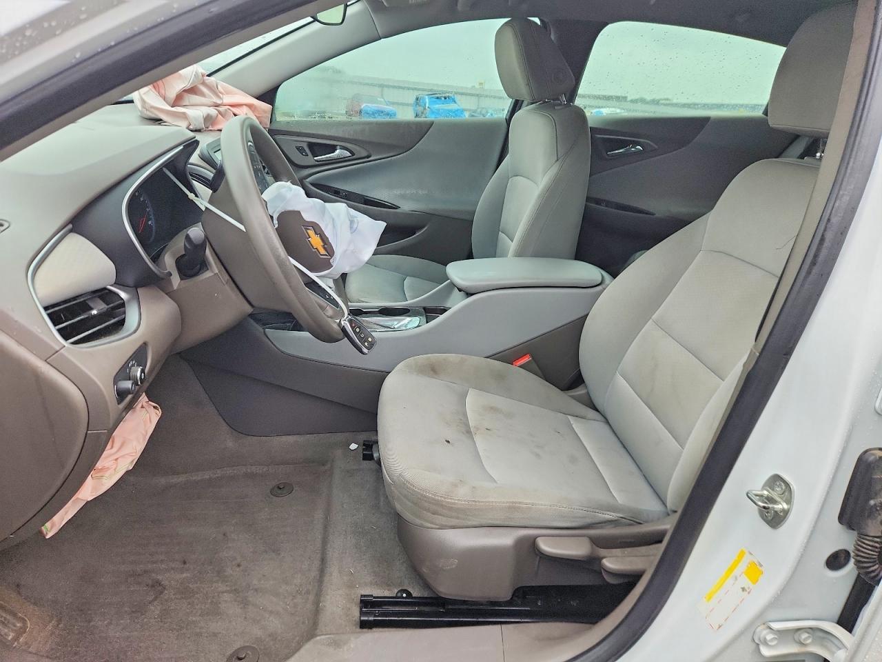 2017 Chevrolet Malibu Ls - Фото 7