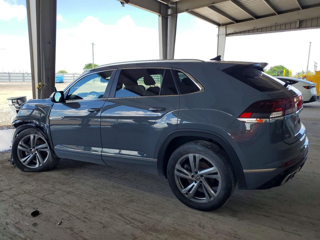 2024 Volkswagen Atlas Cross Sport Sel R-Line - Фото 2