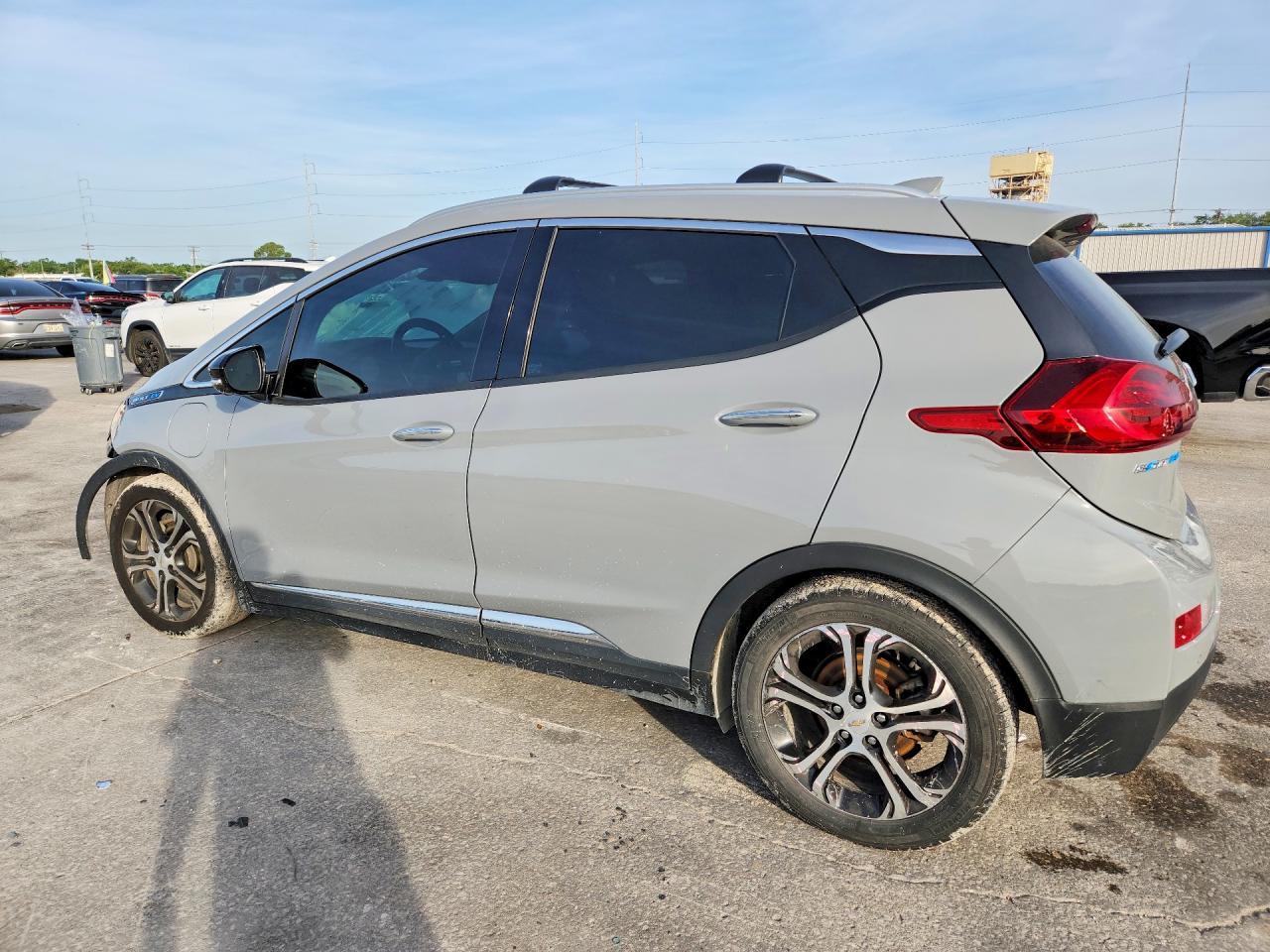 2021 Chevrolet Bolt Ev Premier - Image 2
