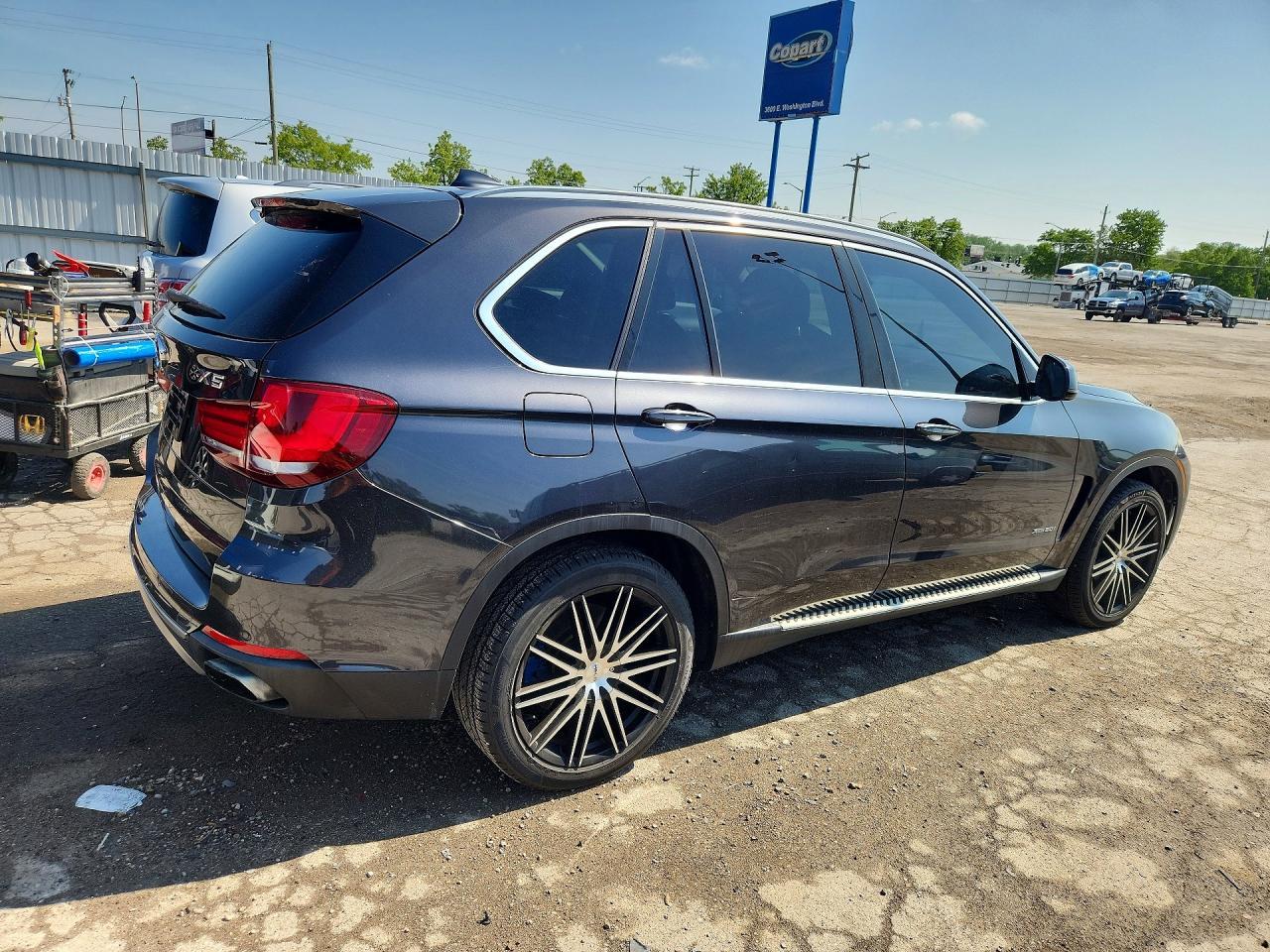 2015 BMW X5 xDrive50I - Фото 3