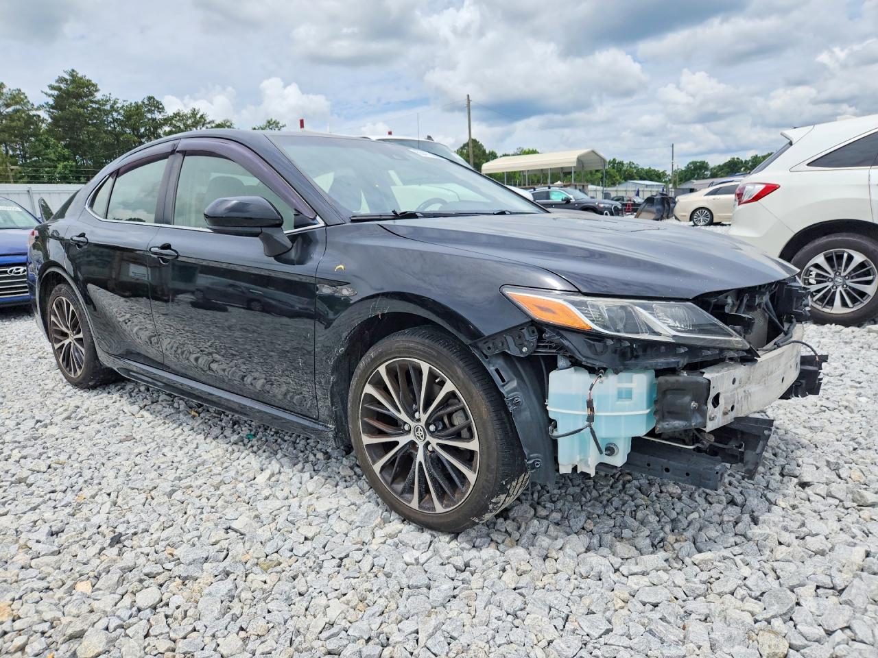 2018 Toyota Camry Se - Фото 4