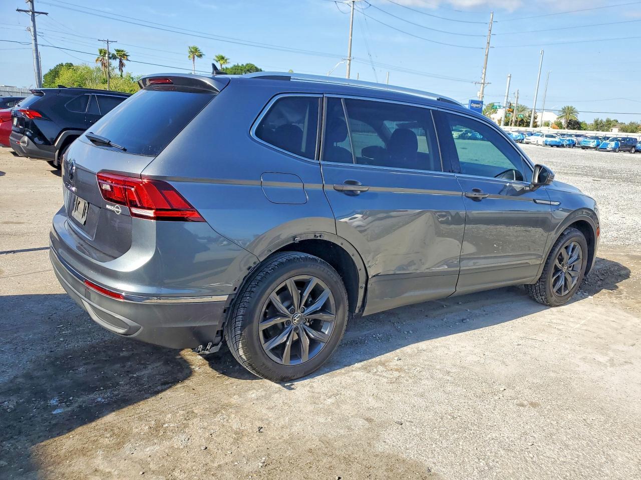 2022 Volkswagen Tiguan Se - Фото 3