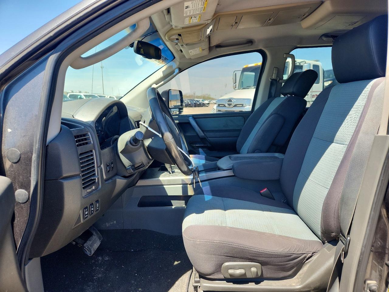 2007 Nissan Titan Xe - Фото 7