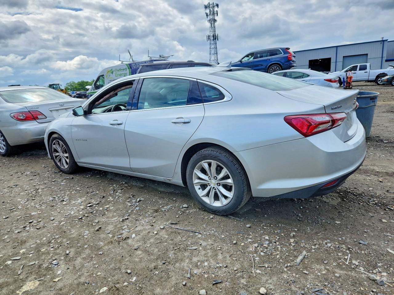 2020 Chevrolet Malibu Lt - Фото 2