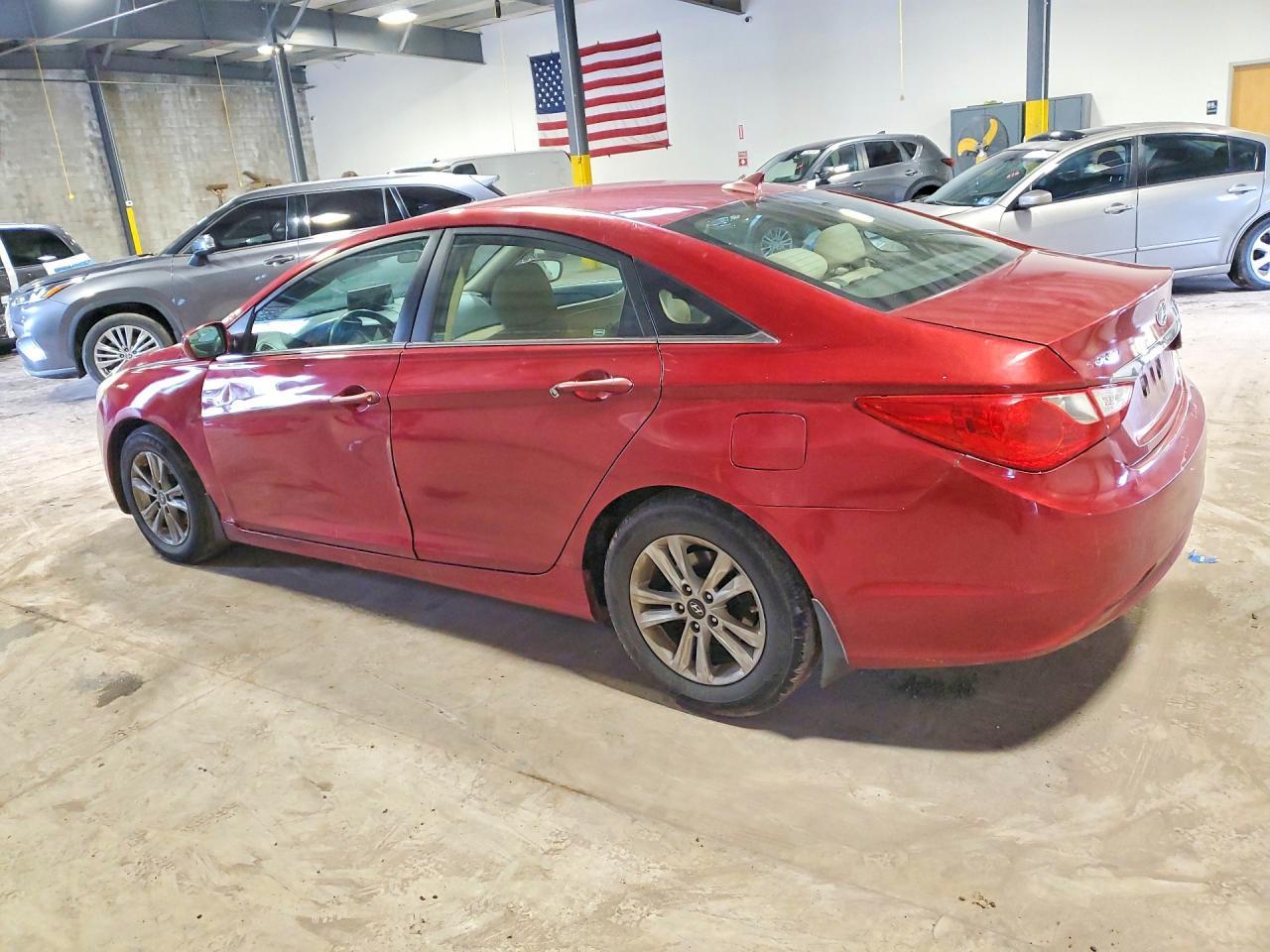 2011 Hyundai Sonata Gls - Image 2