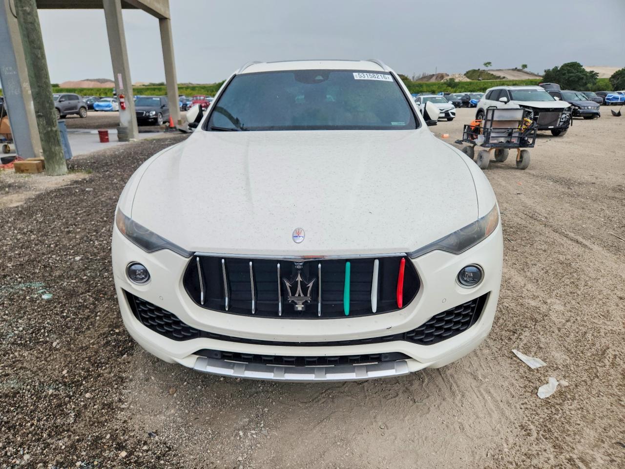 2017 Maserati Levante Luxury - Фото 5