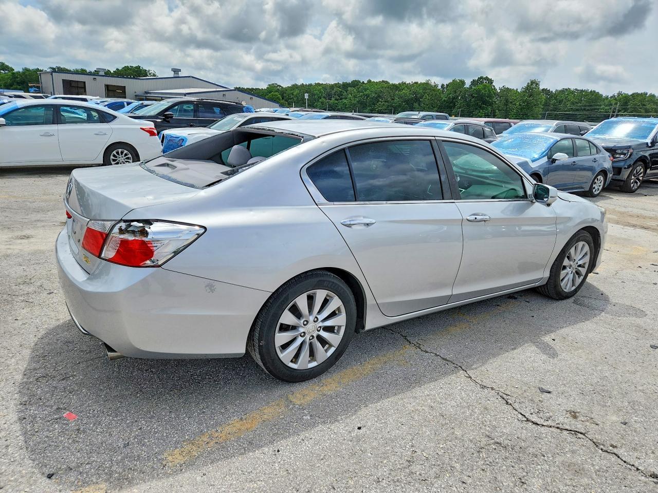 2014 Honda Accord Ex - Image 3