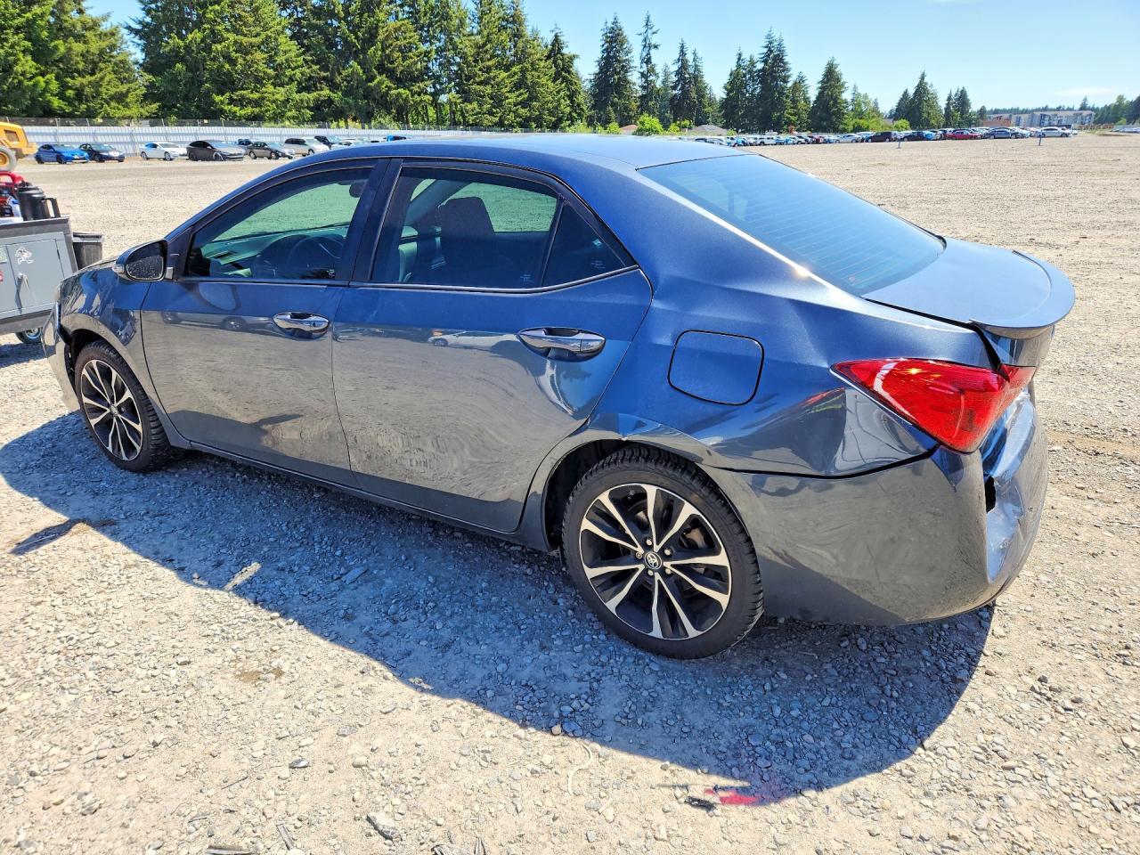 2017 Toyota Corolla Se - Фото 2