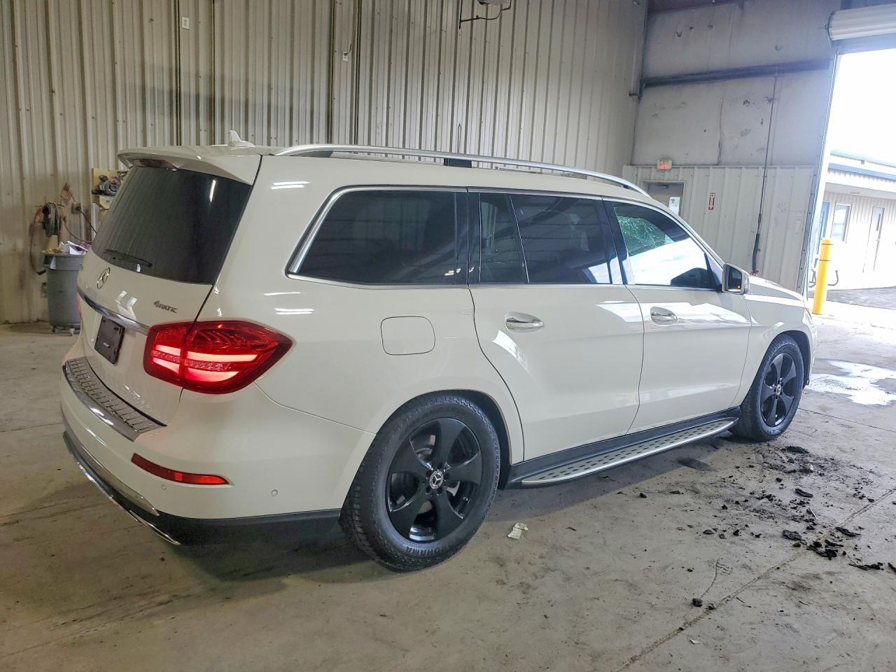 2017 Mercedes-Benz Gls 450 4Matic - Image 3