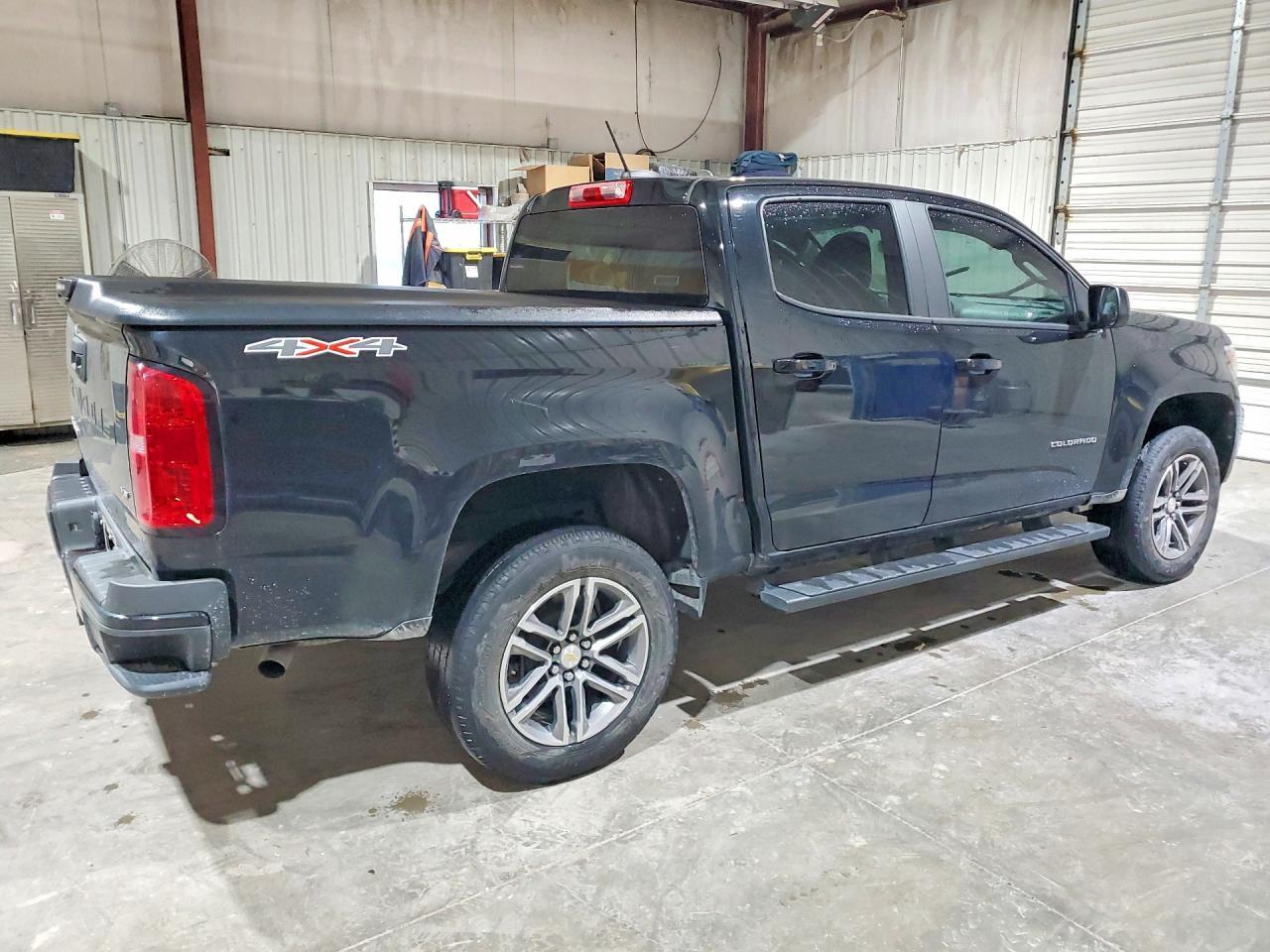 2022 Chevrolet Colorado - Image 3