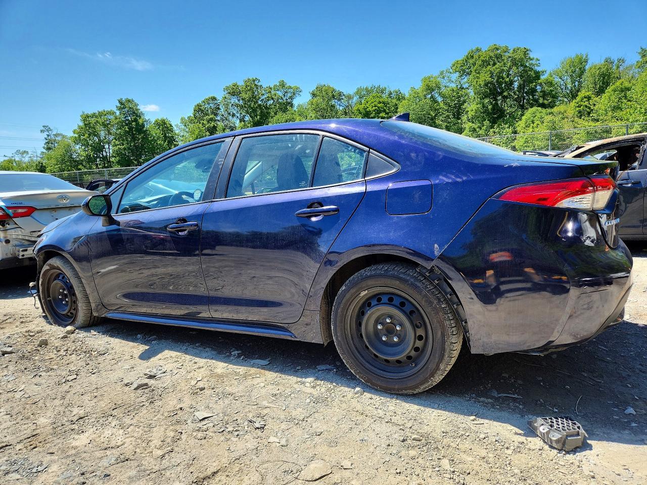 2021 Toyota Corolla Le - Фото 2