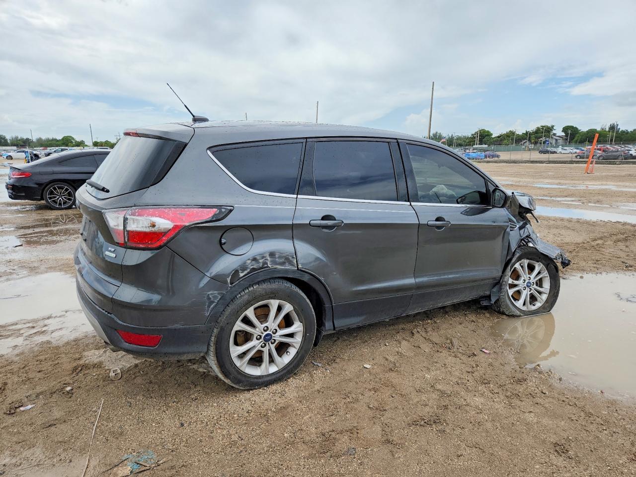 2017 Ford Escape Se - Image 3