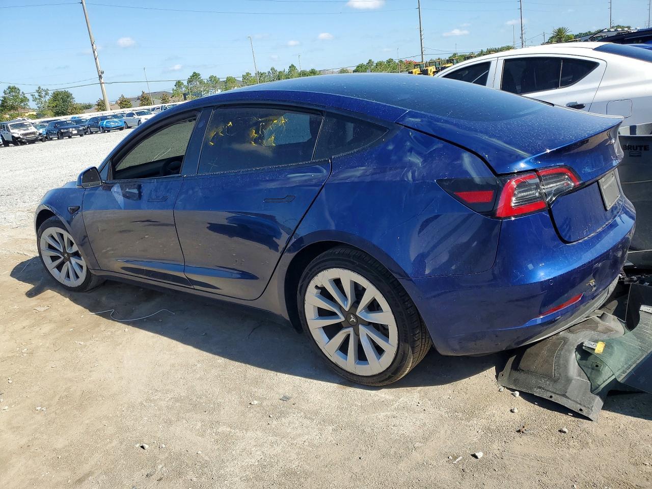 2022 Tesla Model 3 - Image 2