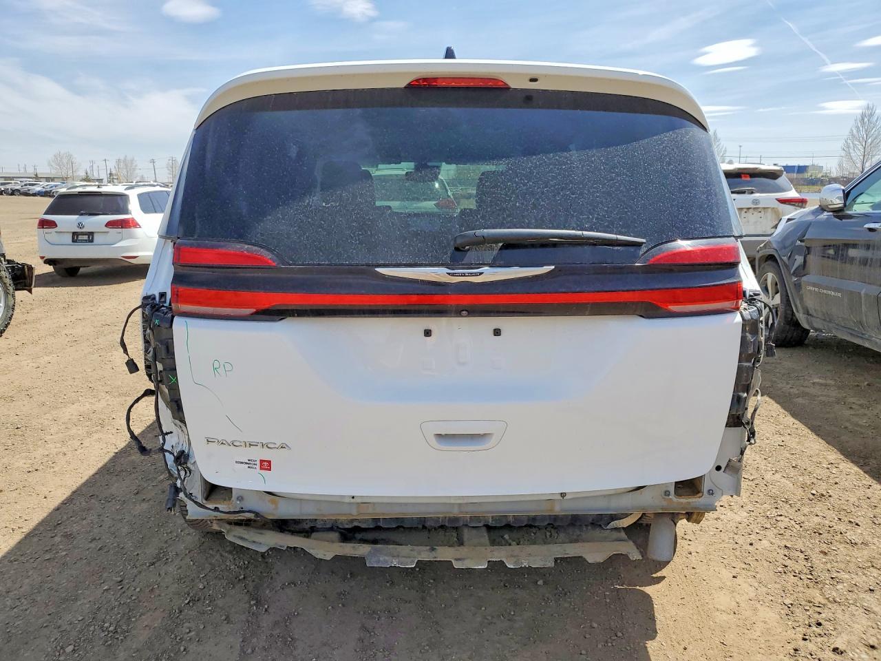 2024 Chrysler Pacifica Touring L - Фото 6