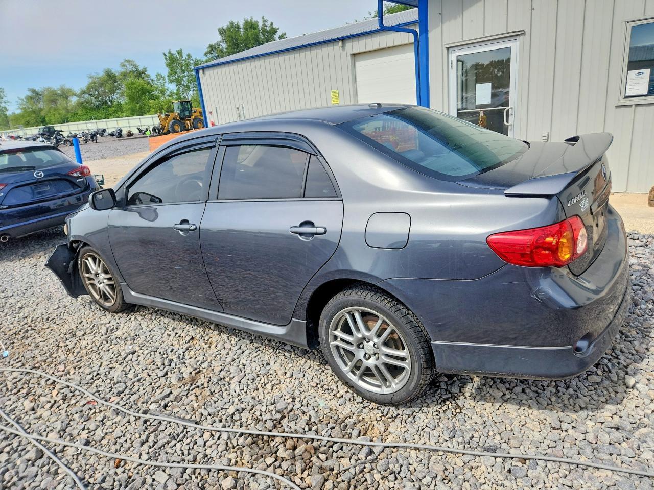2009 Toyota Corolla S - Фото 2
