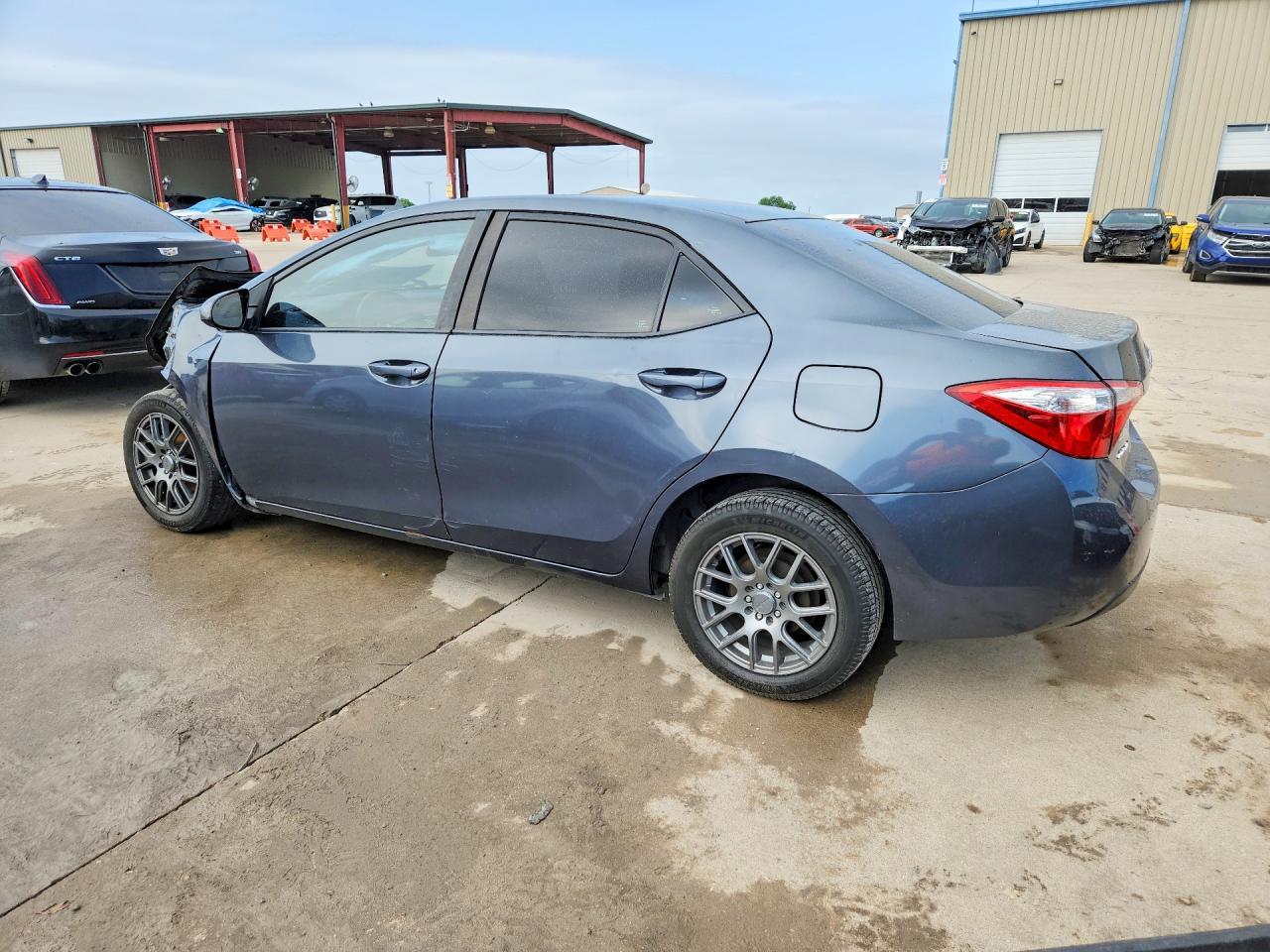 2015 Toyota Corolla Le - Image 2