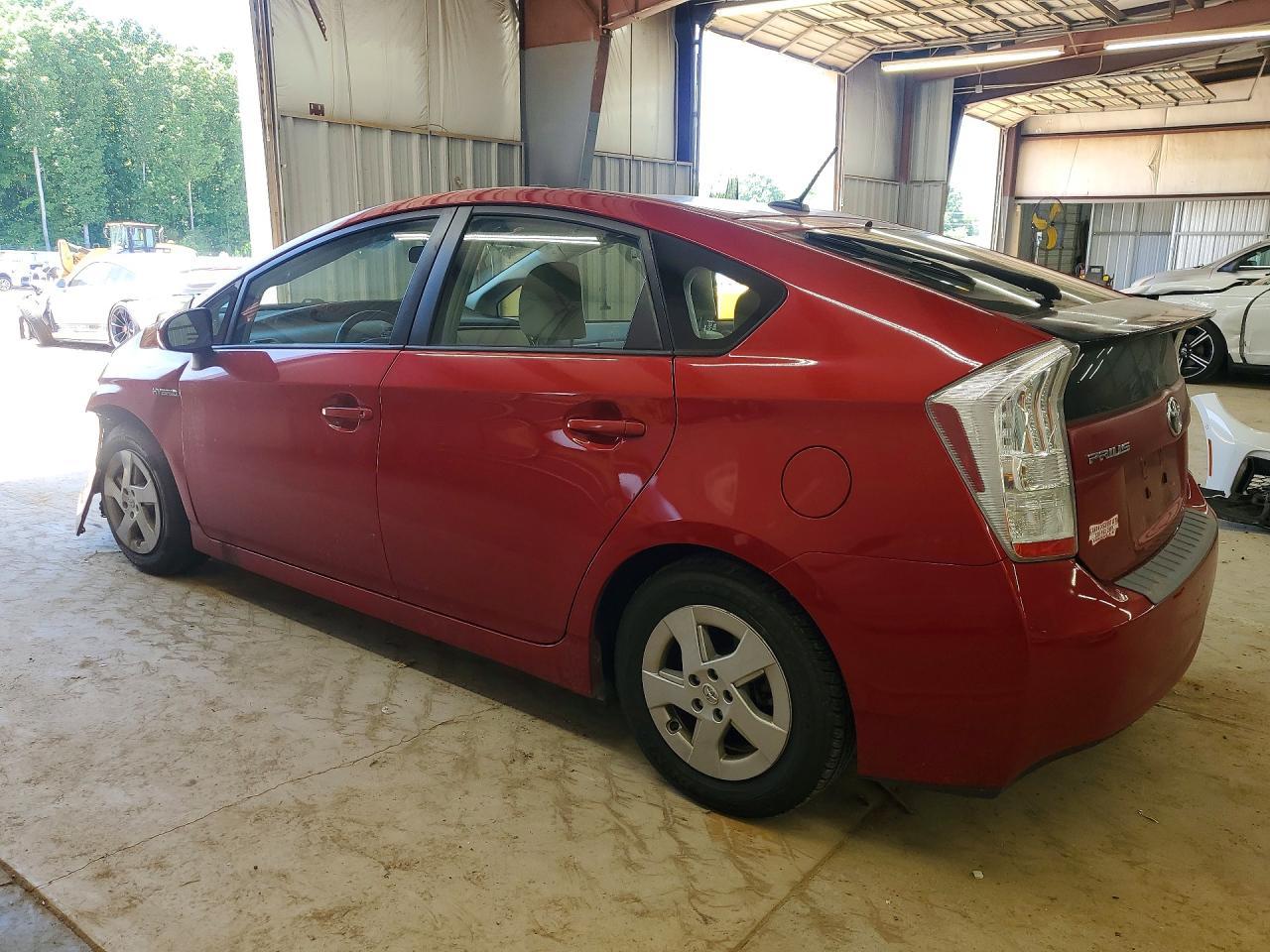2010 Toyota Prius Iii - Image 2