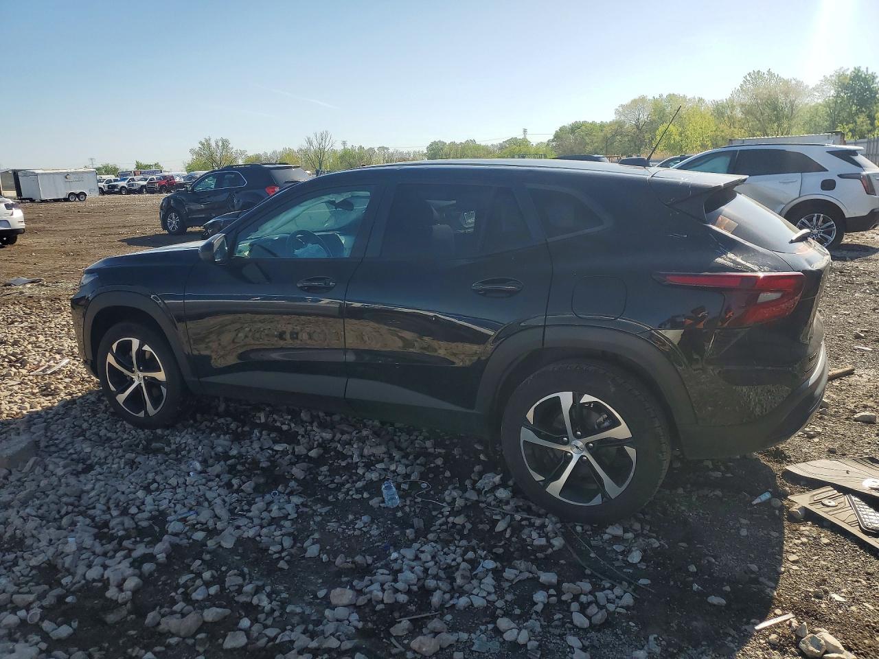 2024 Chevrolet Trax 1Rs - Image 2