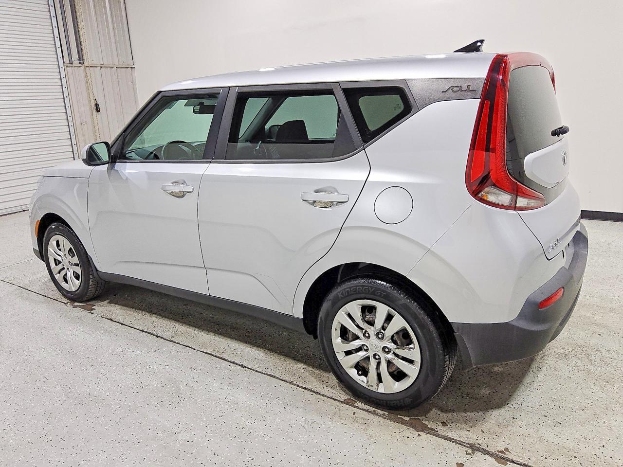 2020 Kia Soul Lx - Фото 2