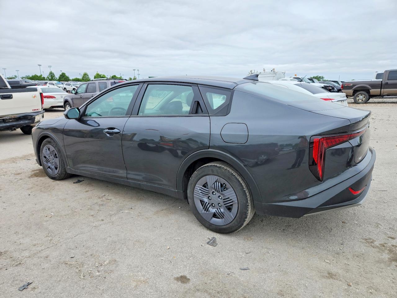 2025 Kia K4 Lx - Image 2