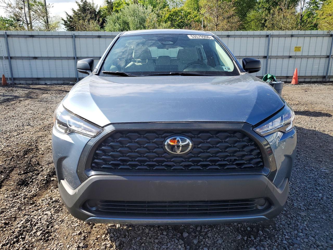 2023 Toyota Corolla Cross L - Image 5