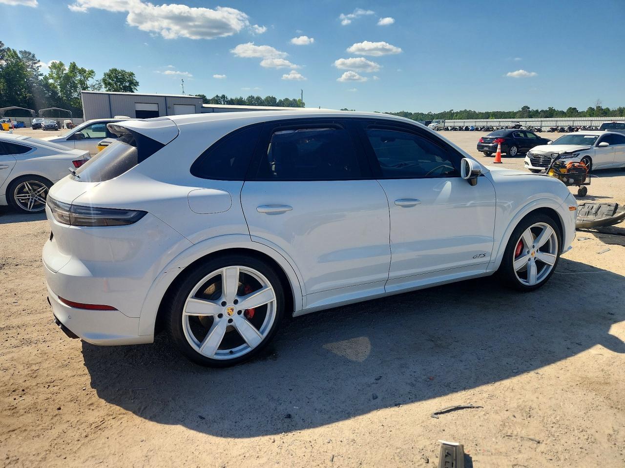 2022 Porsche Cayenne Gts - Фото 3