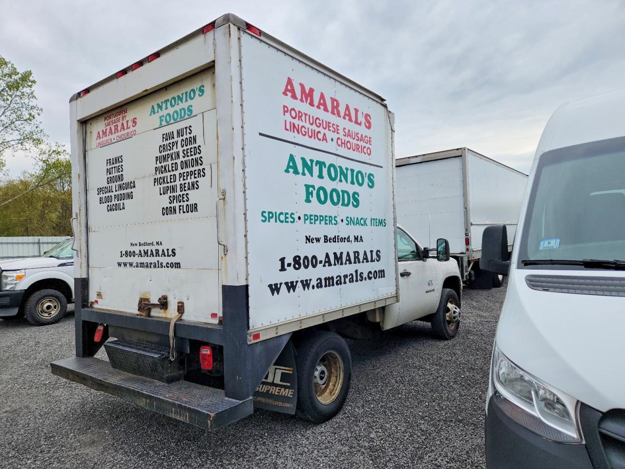 2011 GMC Sierra Refrigerated Box Truck - Фото 4