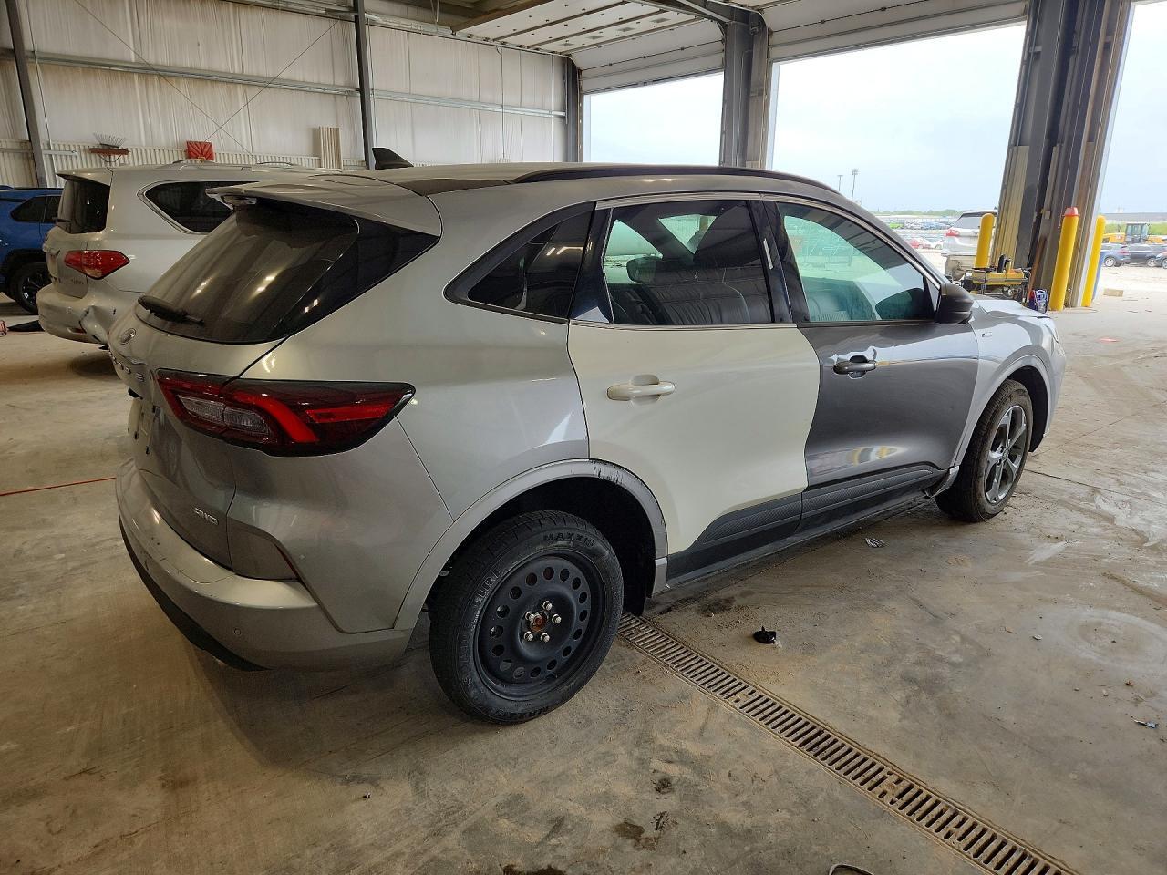 2024 Ford Escape St Line - Фото 3